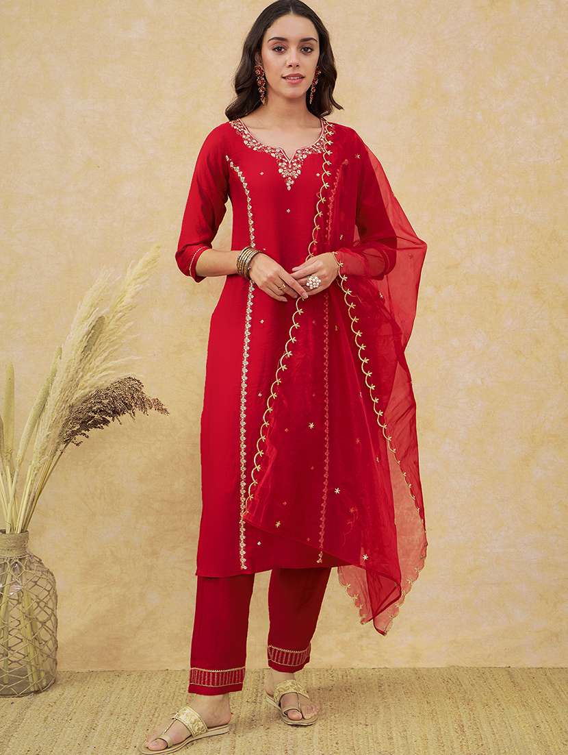 women three quarter sleeve suit set