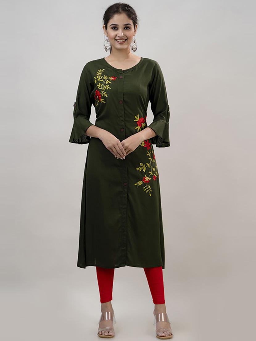 women three quarter sleeve side slit kurta