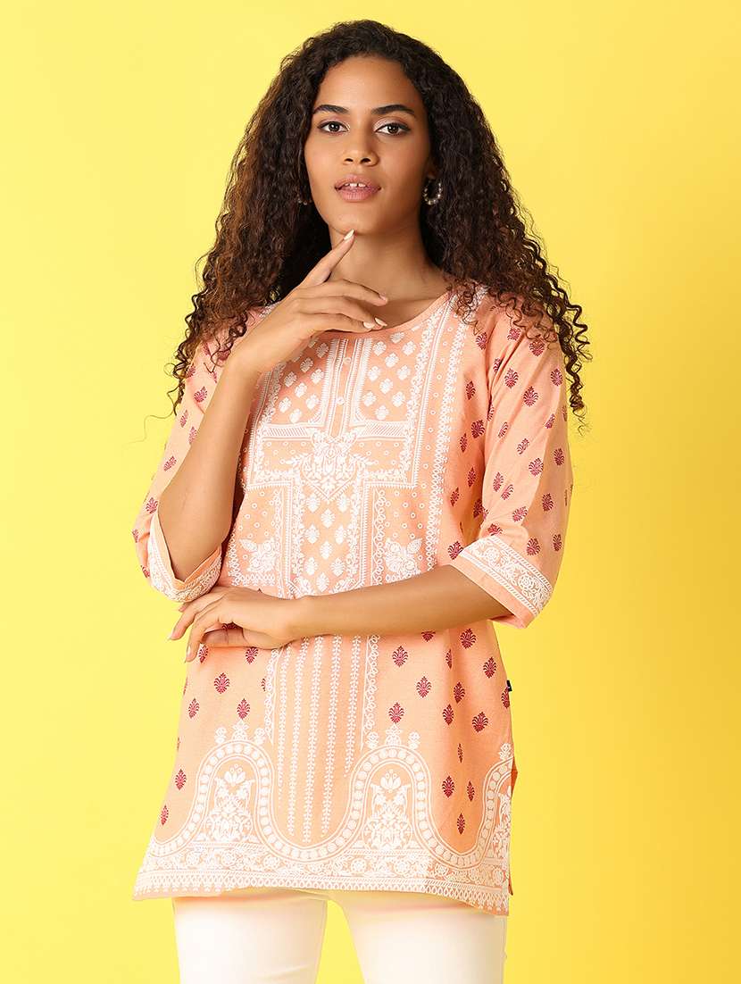 women three quarter sleeve straight kurti