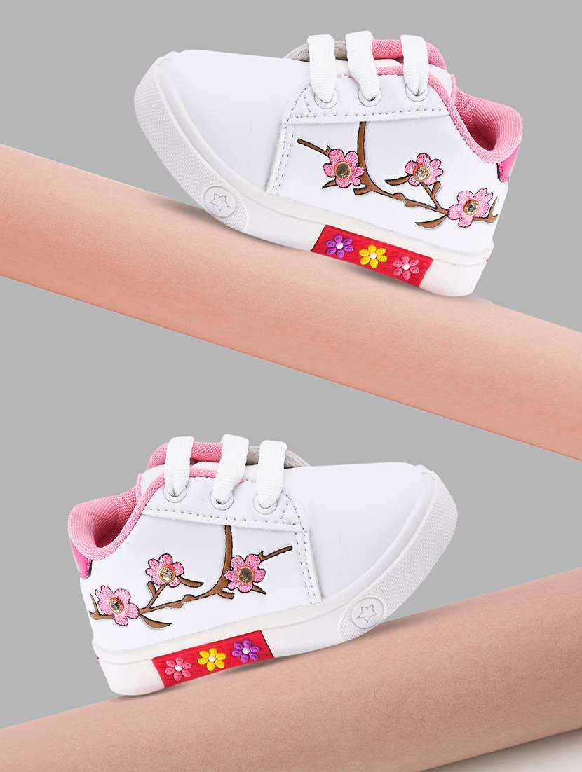 girls white lace up sneakers