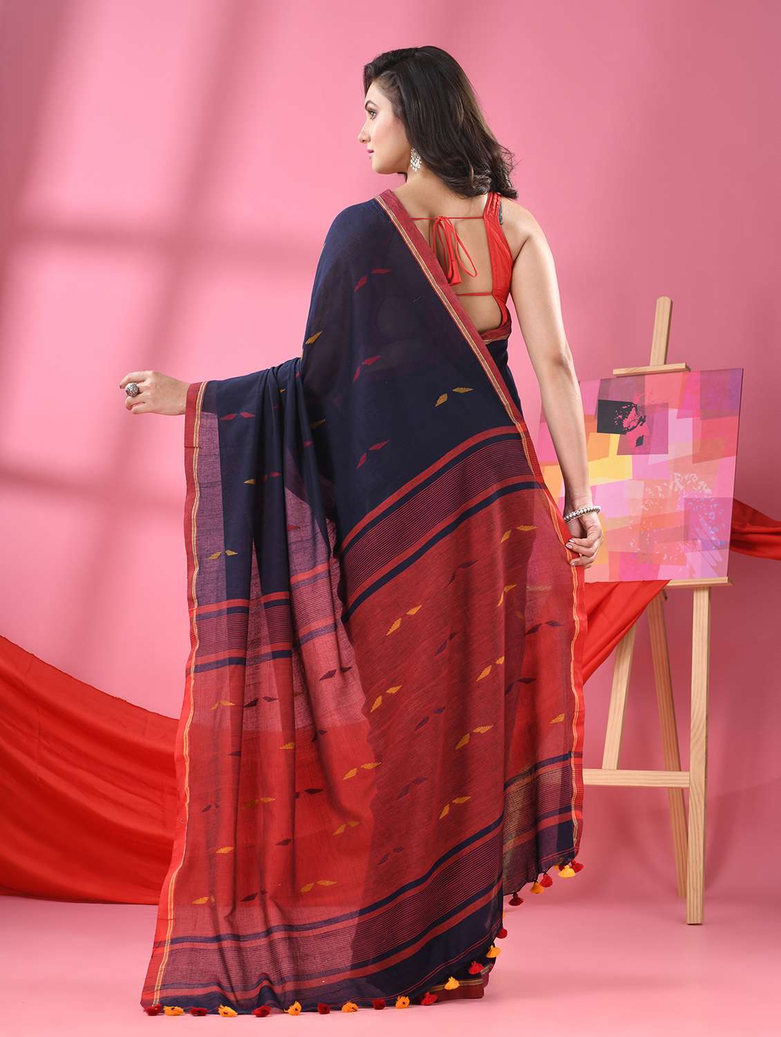 women self design handloom saree - 21240635 - Standard Image - 2