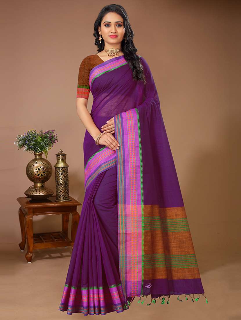 women self design handloom saree with blouse