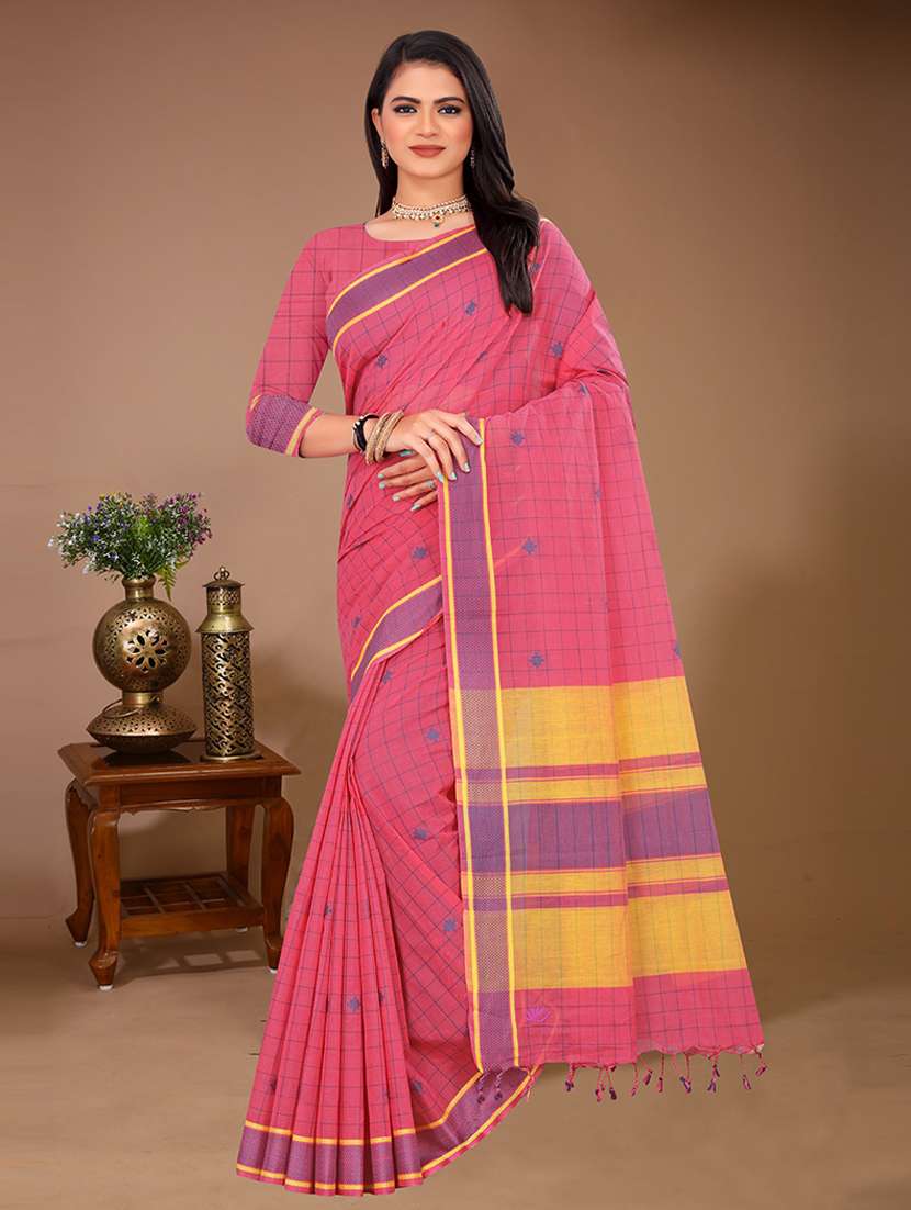 women self design handloom saree with blouse