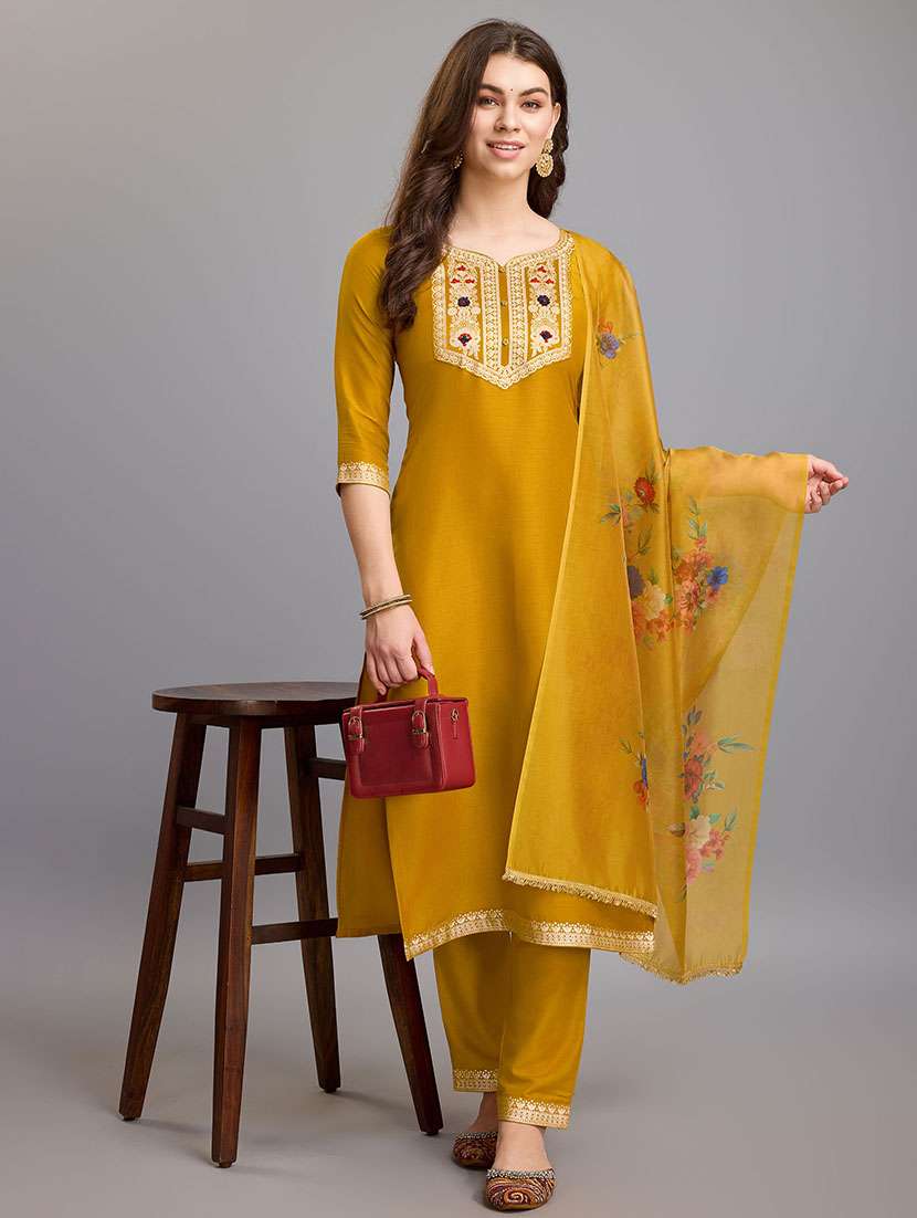 women three quarter sleeve kurta pant with dupatta set