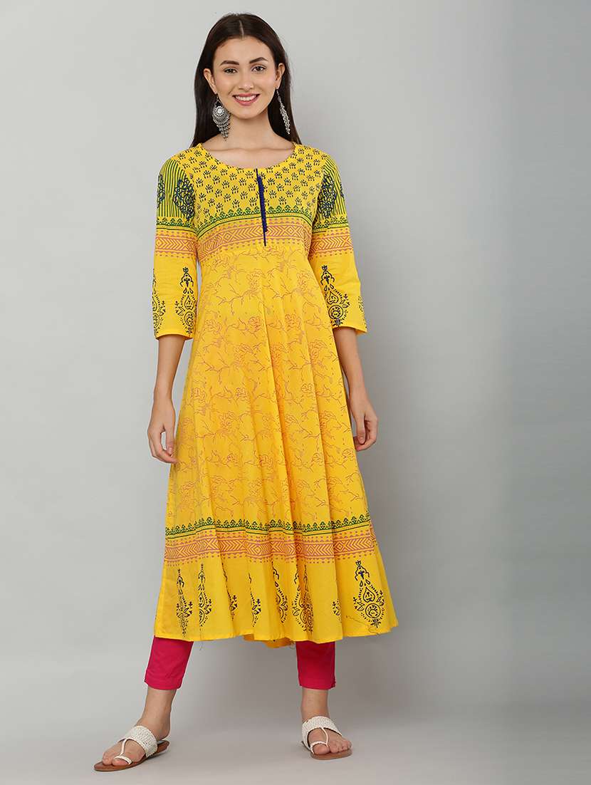 women three quarter sleeve printed kurta