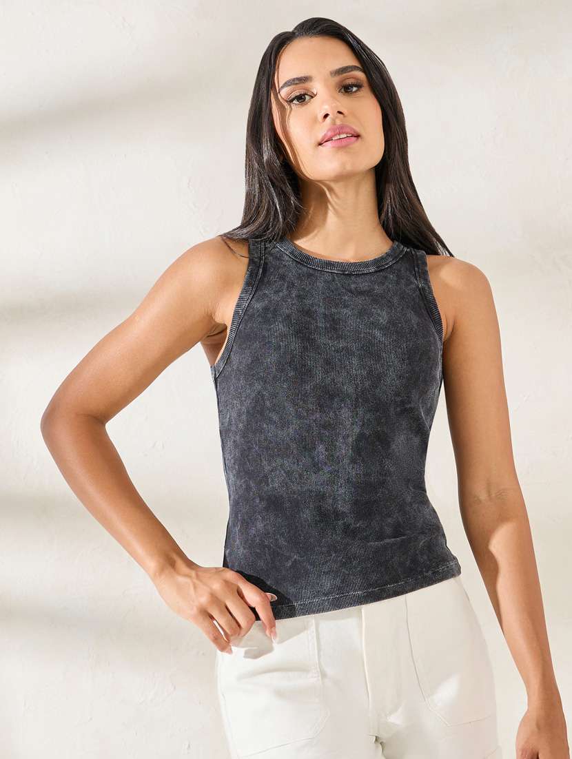 women solid sleeveless tank top