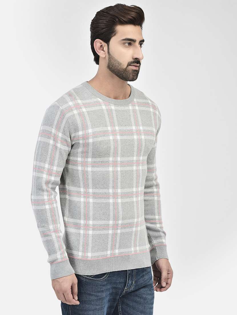 men checkered pullover - 21247736 -  Standard Image - 2