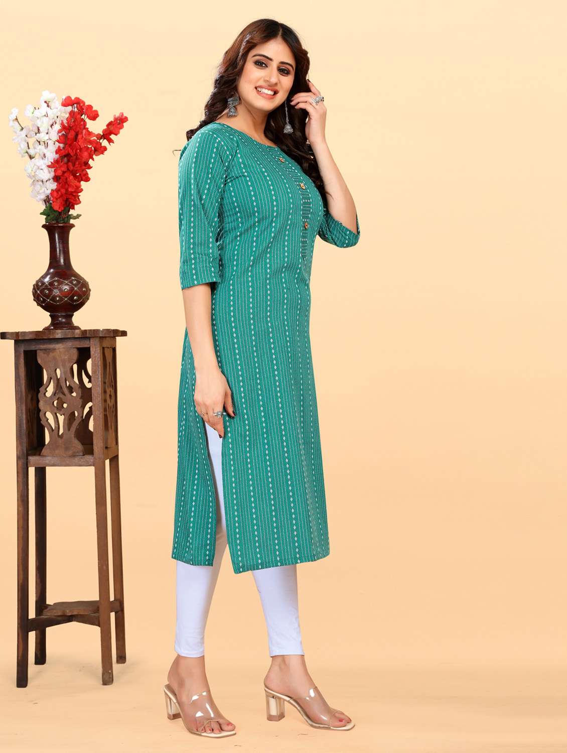 women three quarter sleeve straight kurta - 21252313 -  Standard Image - 2