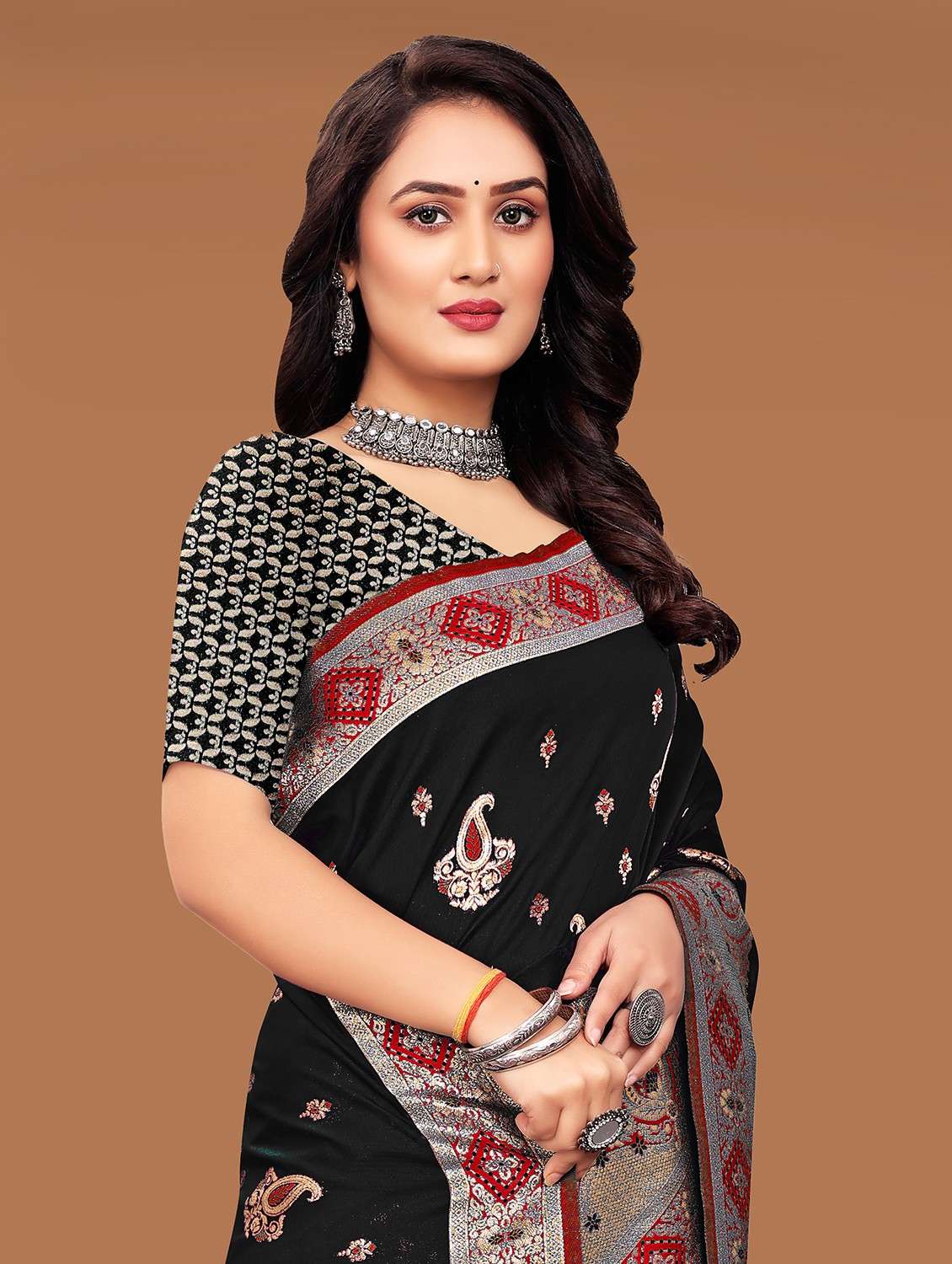 women self design banarasi saree with blouse - 21252671 - Standard Image - 2