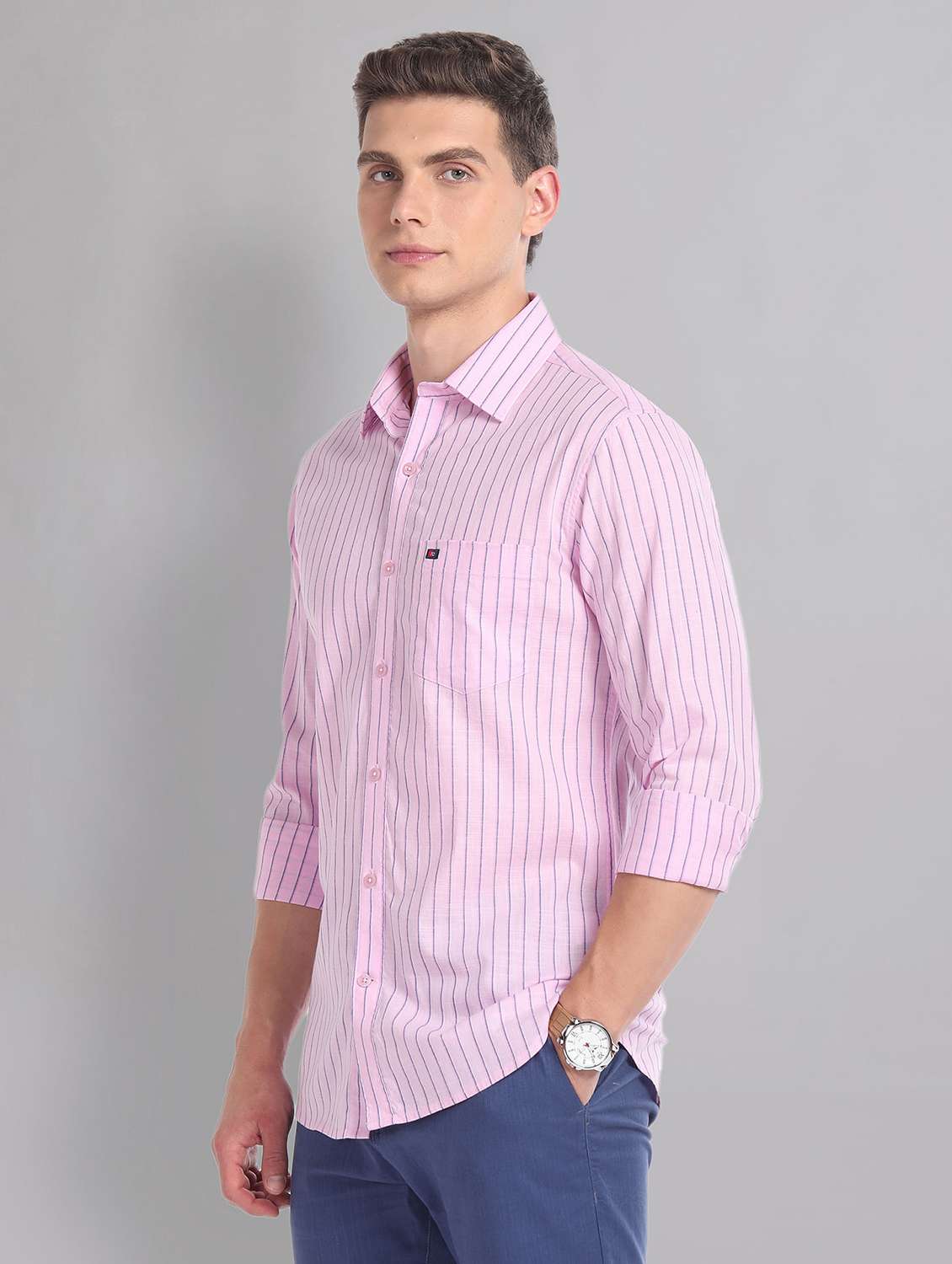 men long sleeved casual shirt