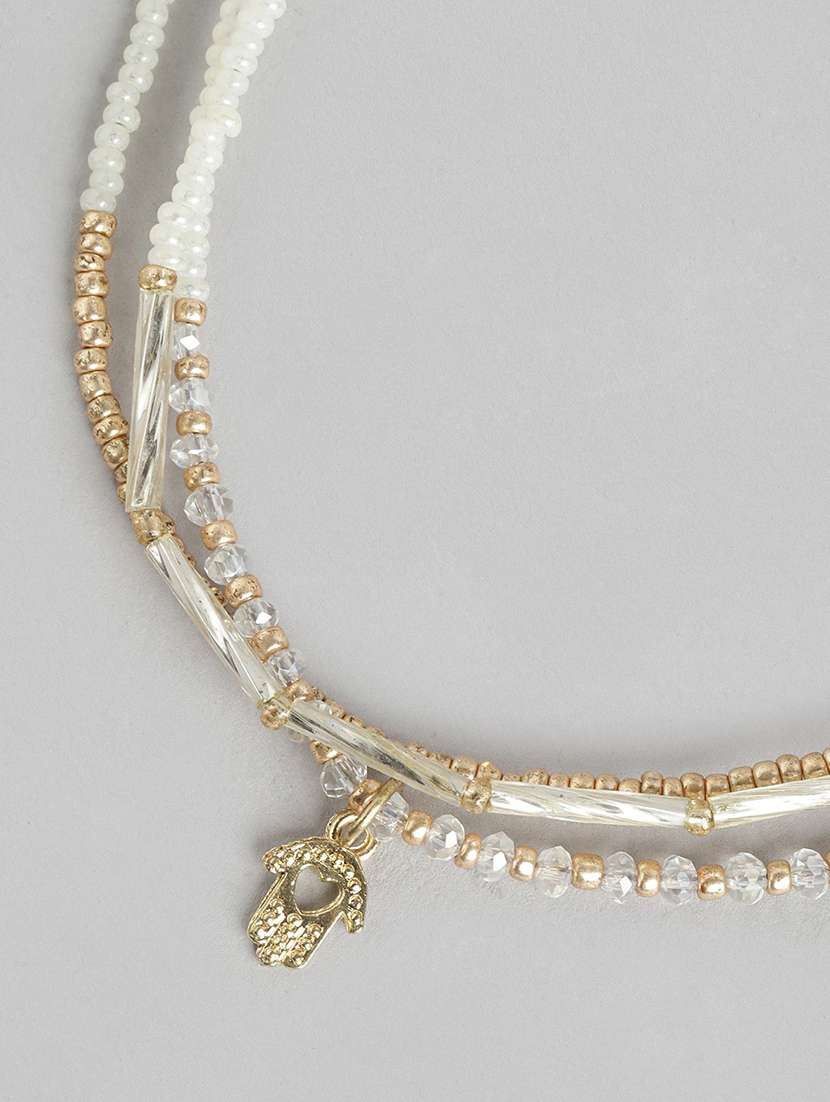 white beaded bracelet - 21252989 -  Standard Image - 2