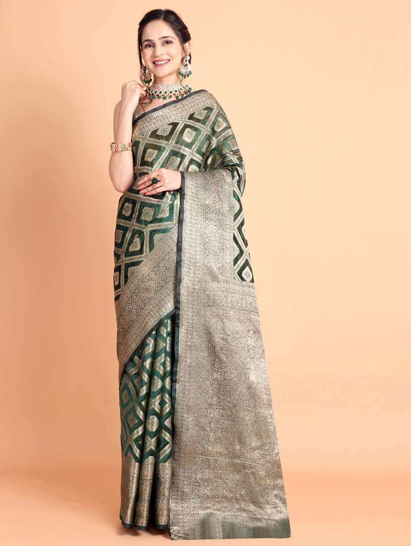 women self design banarasi saree with blouse