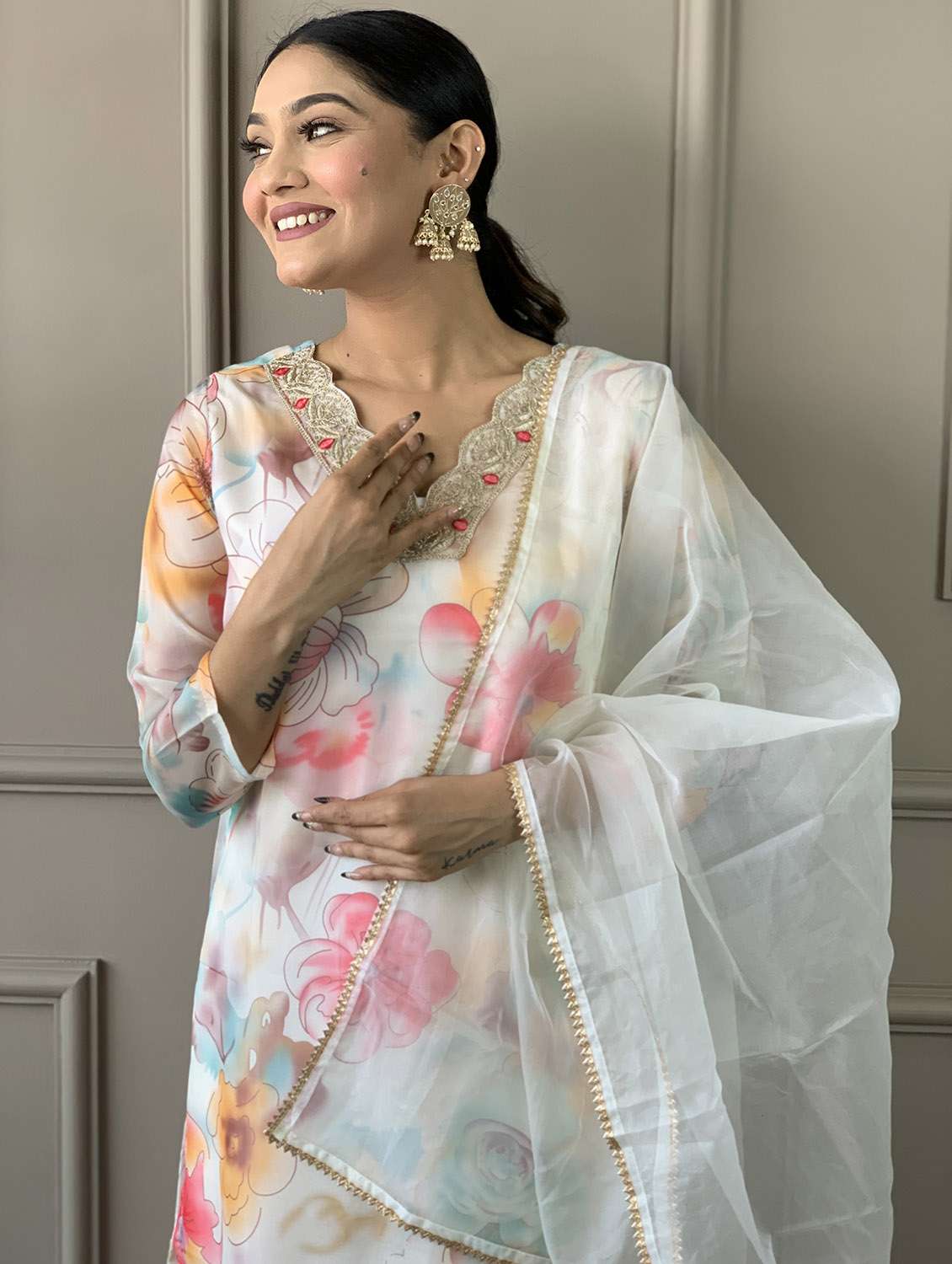 off white organza straight kurta - 21255757 - Standard Image - 7