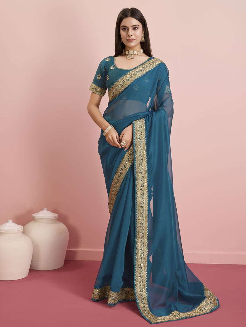 women solid with bordered saree with blouse
