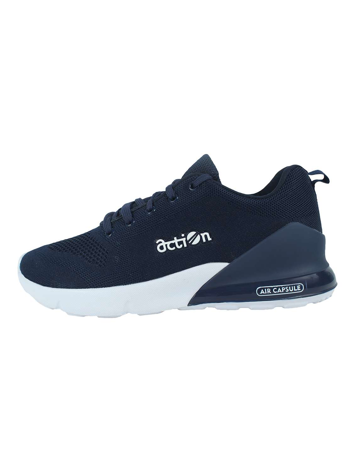 men lace up sports shoes - 21265910 -  Standard Image - 2