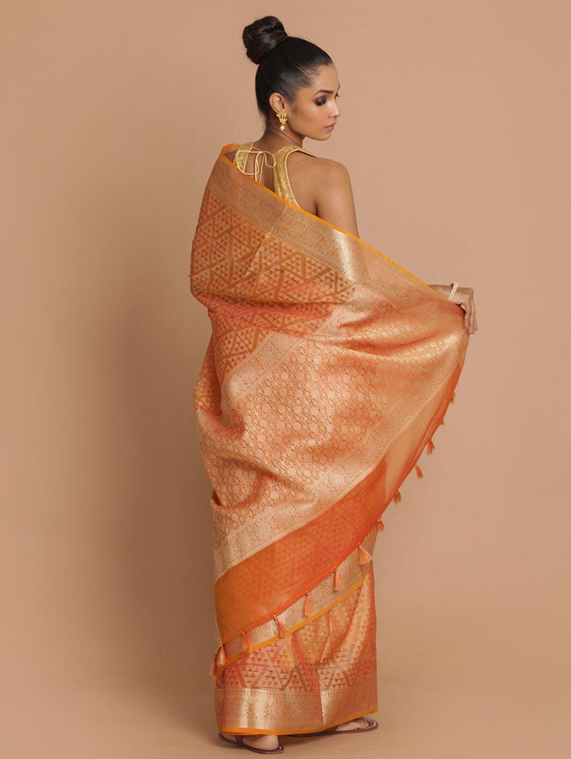 women self design bordered saree with blouse - 21271450 - Standard Image - 2