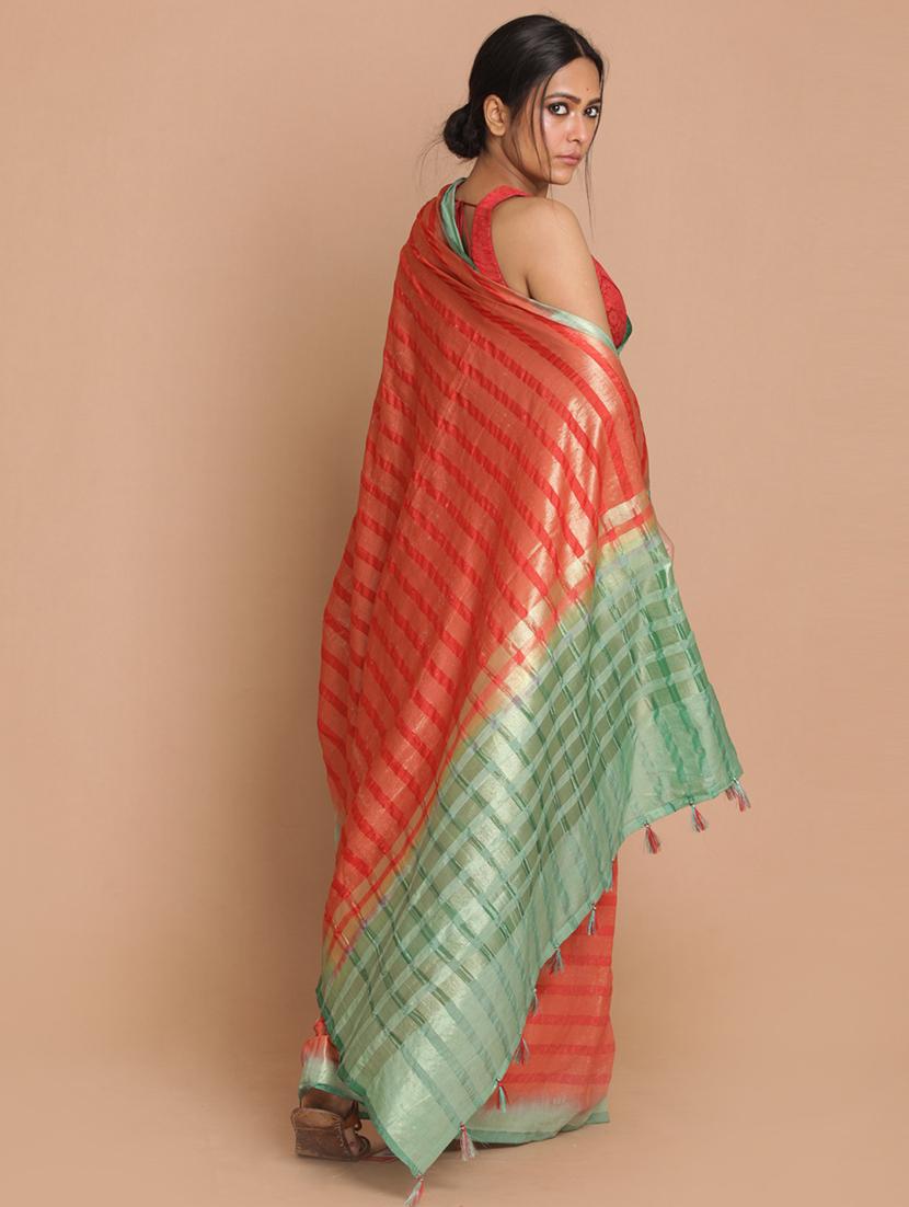red liva banarasi saree with blouse - 21271455 - Standard Image - 2