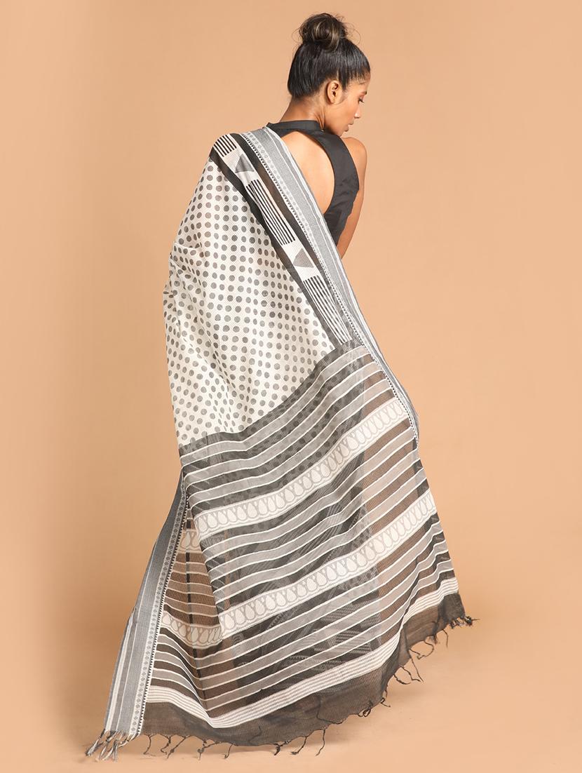 white handloom saree with blouse - 21272514 - Standard Image - 2