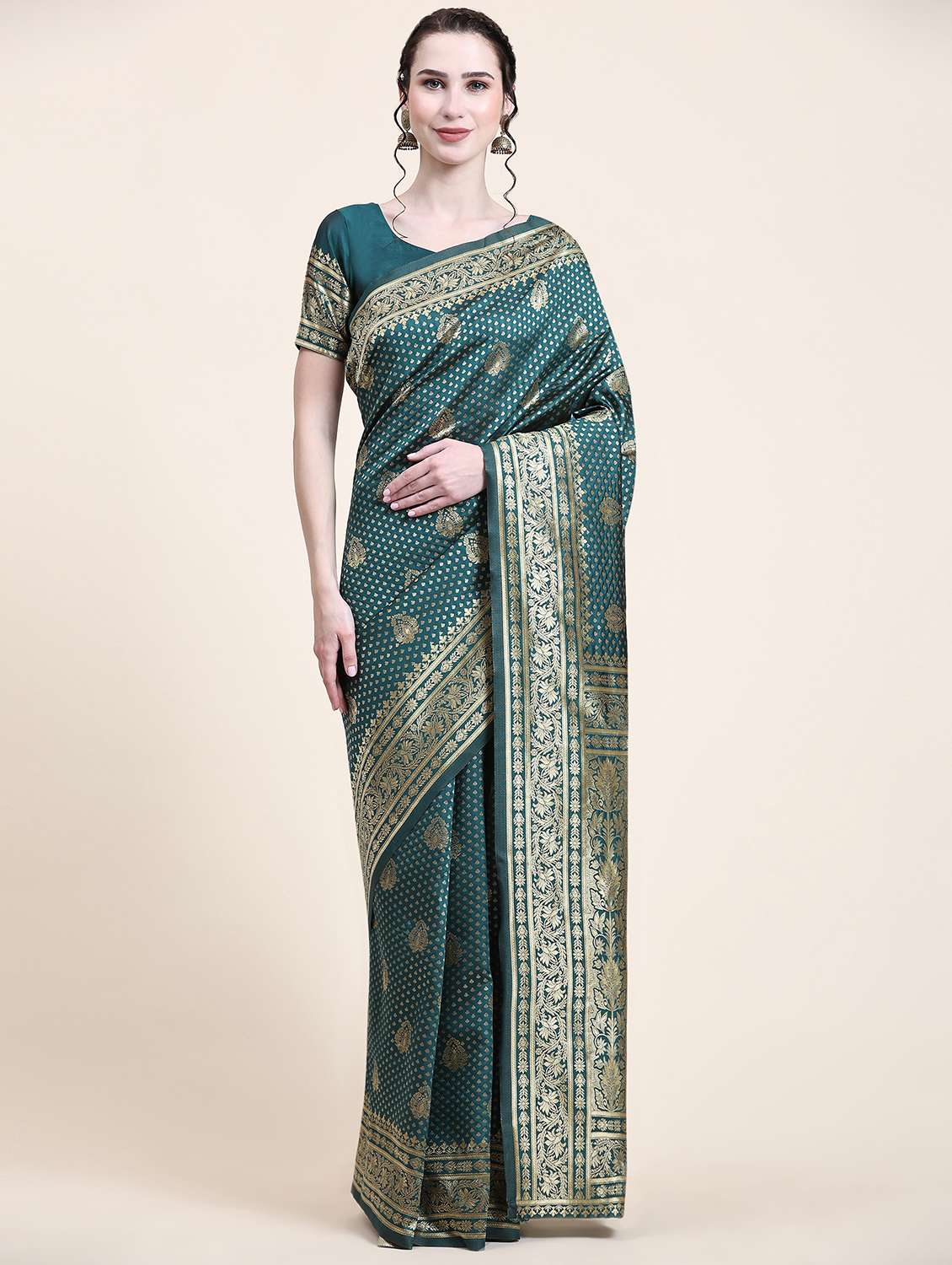 women self design banarasi saree with blouse