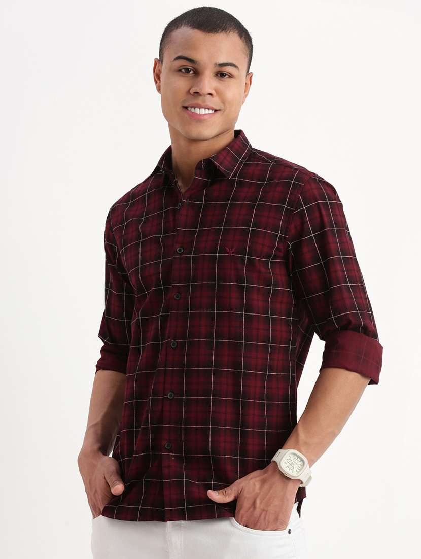 men checkered casual shirt - 21277218 -  Standard Image - 2