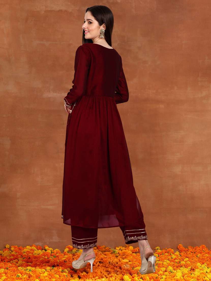 women notch neck kurta palazzo set  - 21278093 -  Standard Image - 2