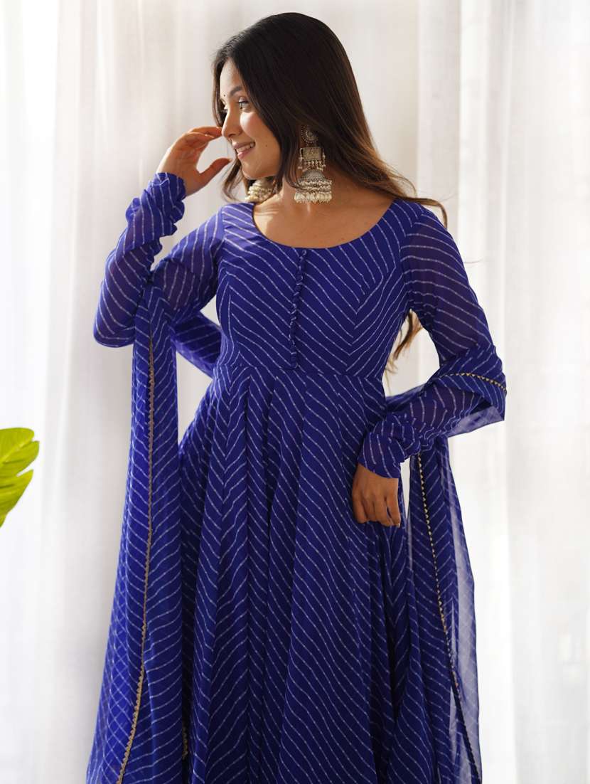 women kurta pant set with dupatta - 21278134 -  Standard Image - 2