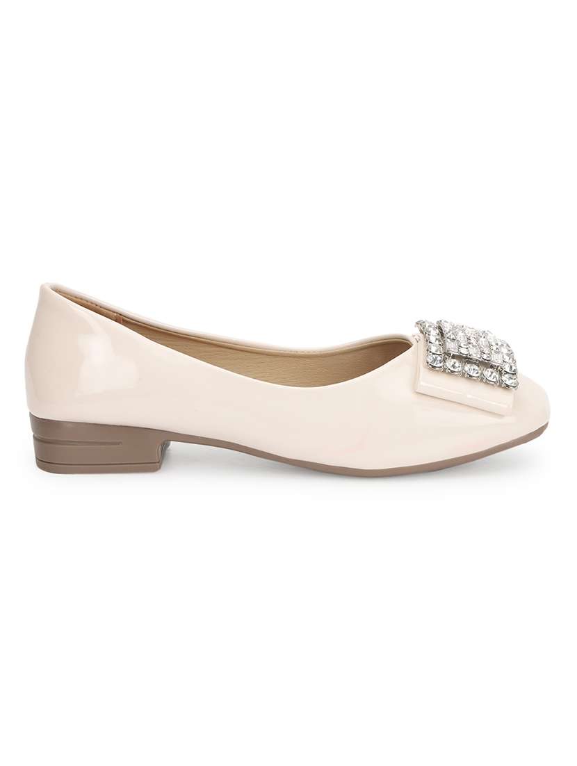 beige patent leather ballerina - 21278247 - Standard Image - 2