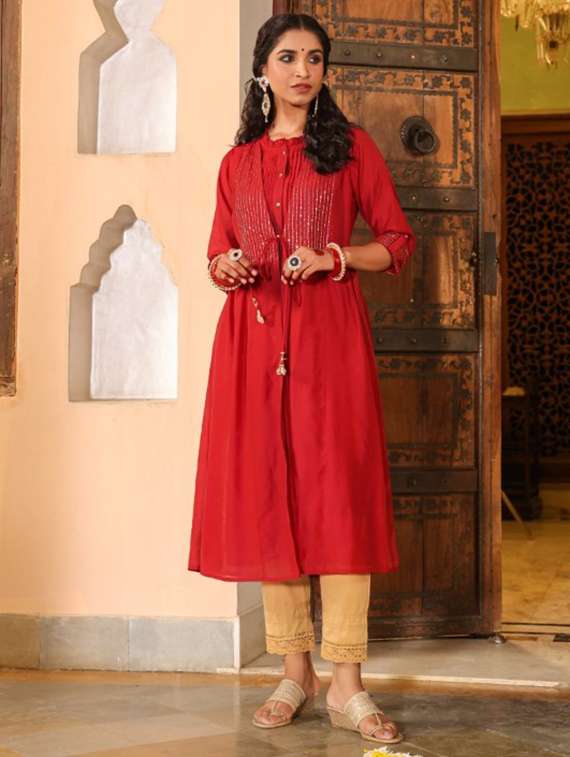 maroon chanderi flared kurta
