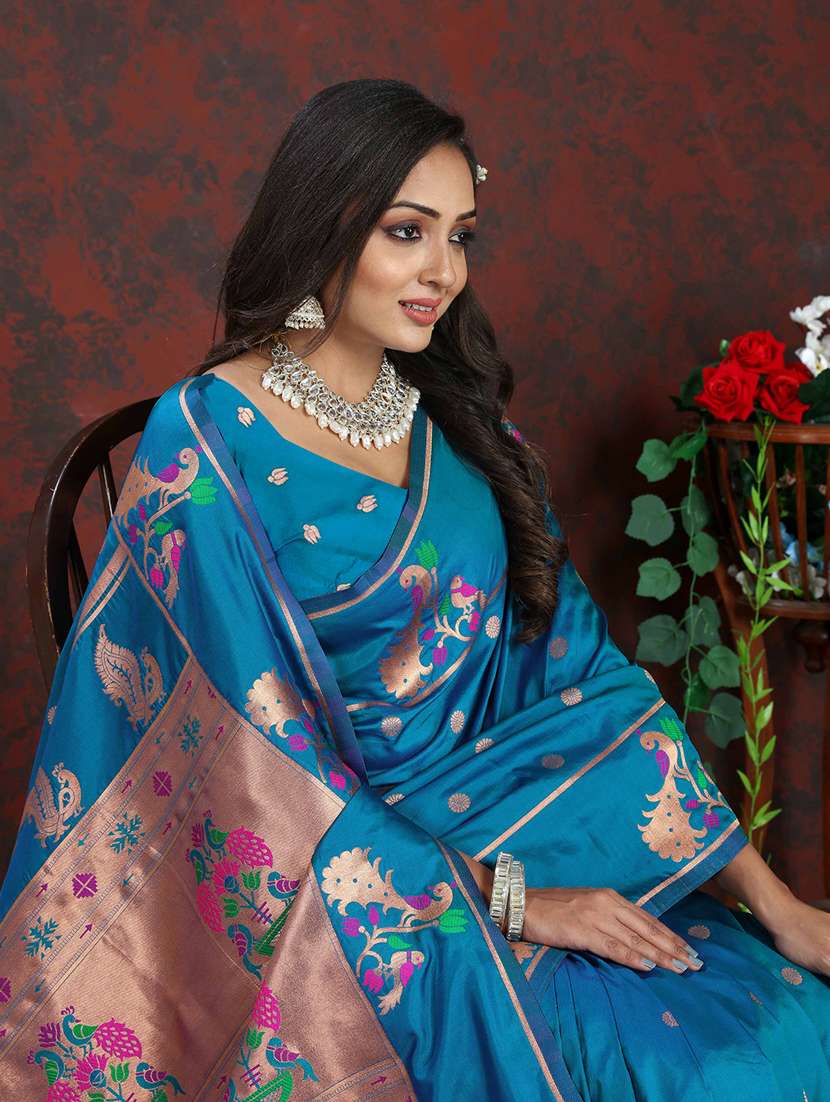 women zari work banarasi saree with blouse - 21286545 - Standard Image - 2