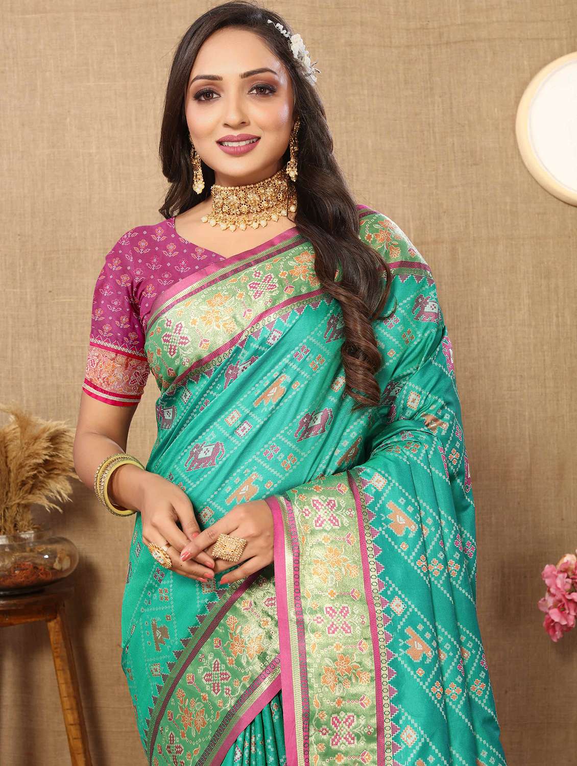 women self design banarasi saree with blouse - 21286615 - Standard Image - 2