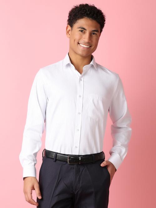 men long sleeves striped formal shirt - 21286935 - Standard Image - 0