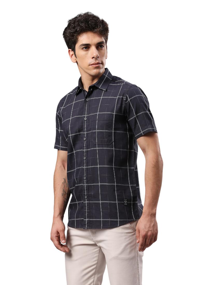 men collared neck short sleeves casual shirt - 21287410 - Standard Image - 2
