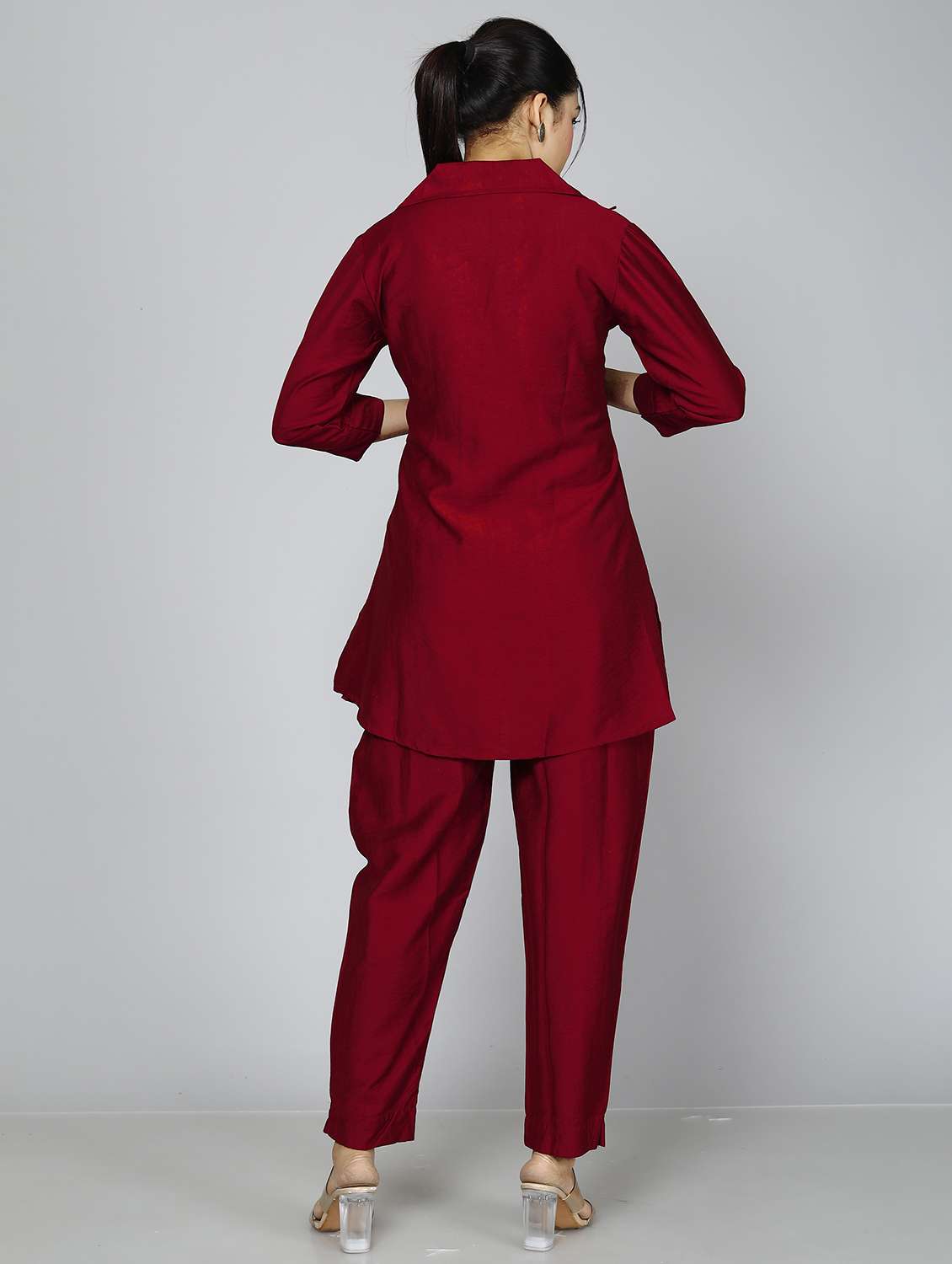 women maroon shirt collar kurta pant set - 21289014 - Standard Image - 2
