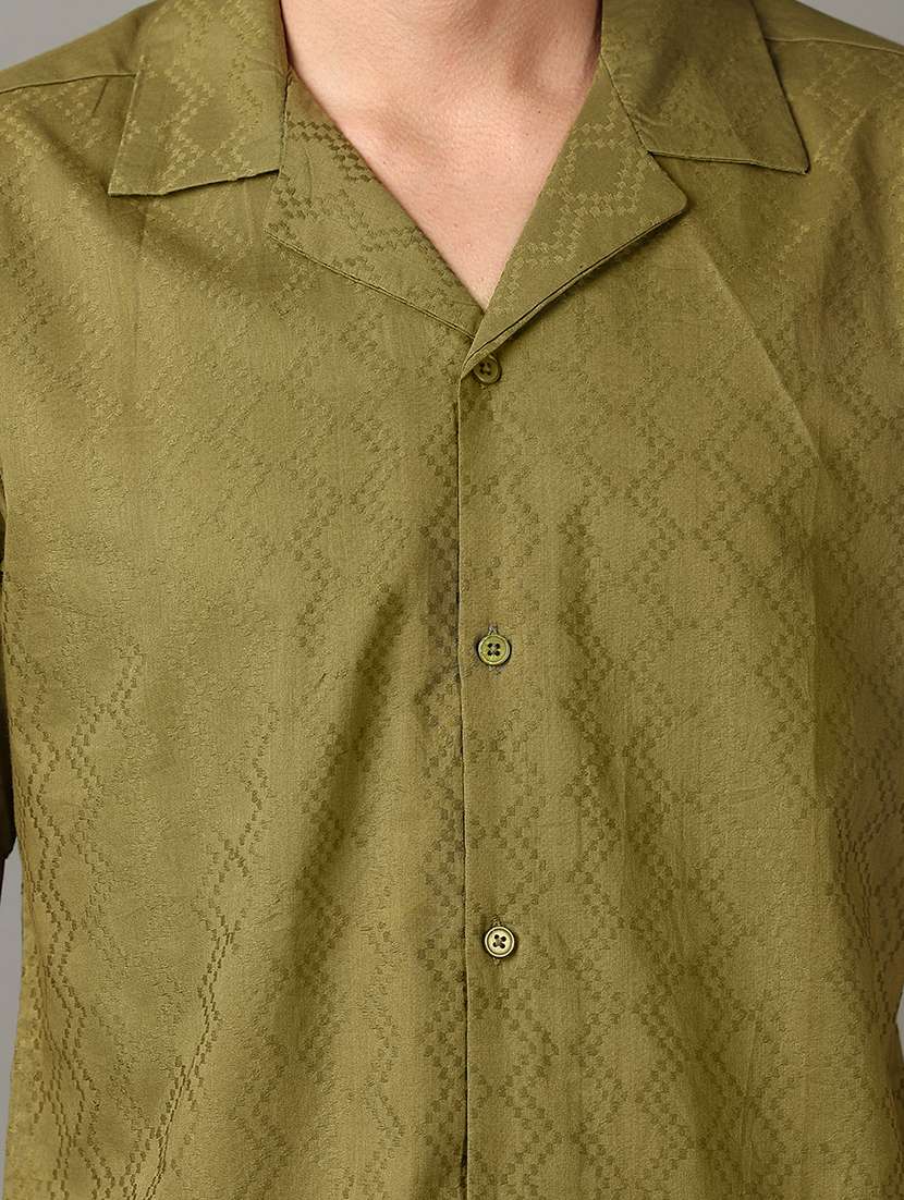 men short sleeves self design casual shirt - 21289686 -  Standard Image - 7