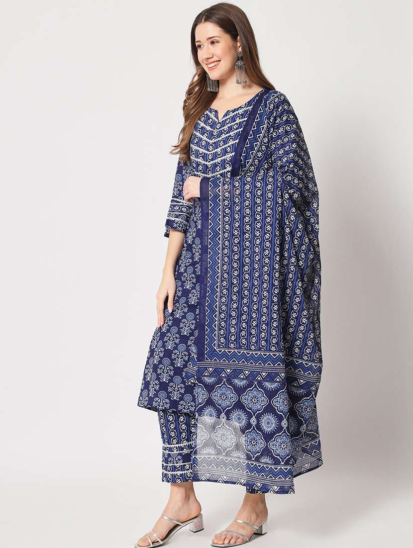 women three quarter sleeve kurta pant with dupatta set - 21304177 -  Standard Image - 2