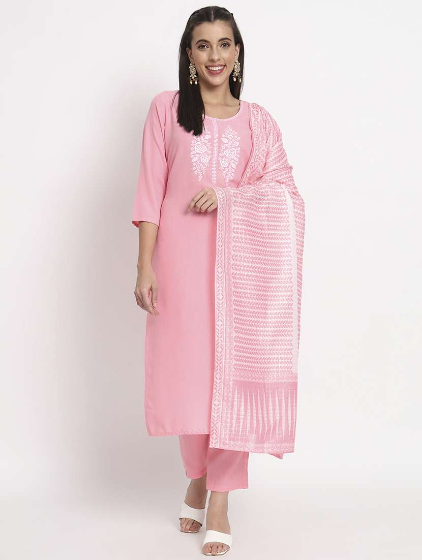 women three quarter sleeve kurta pant with dupatta set