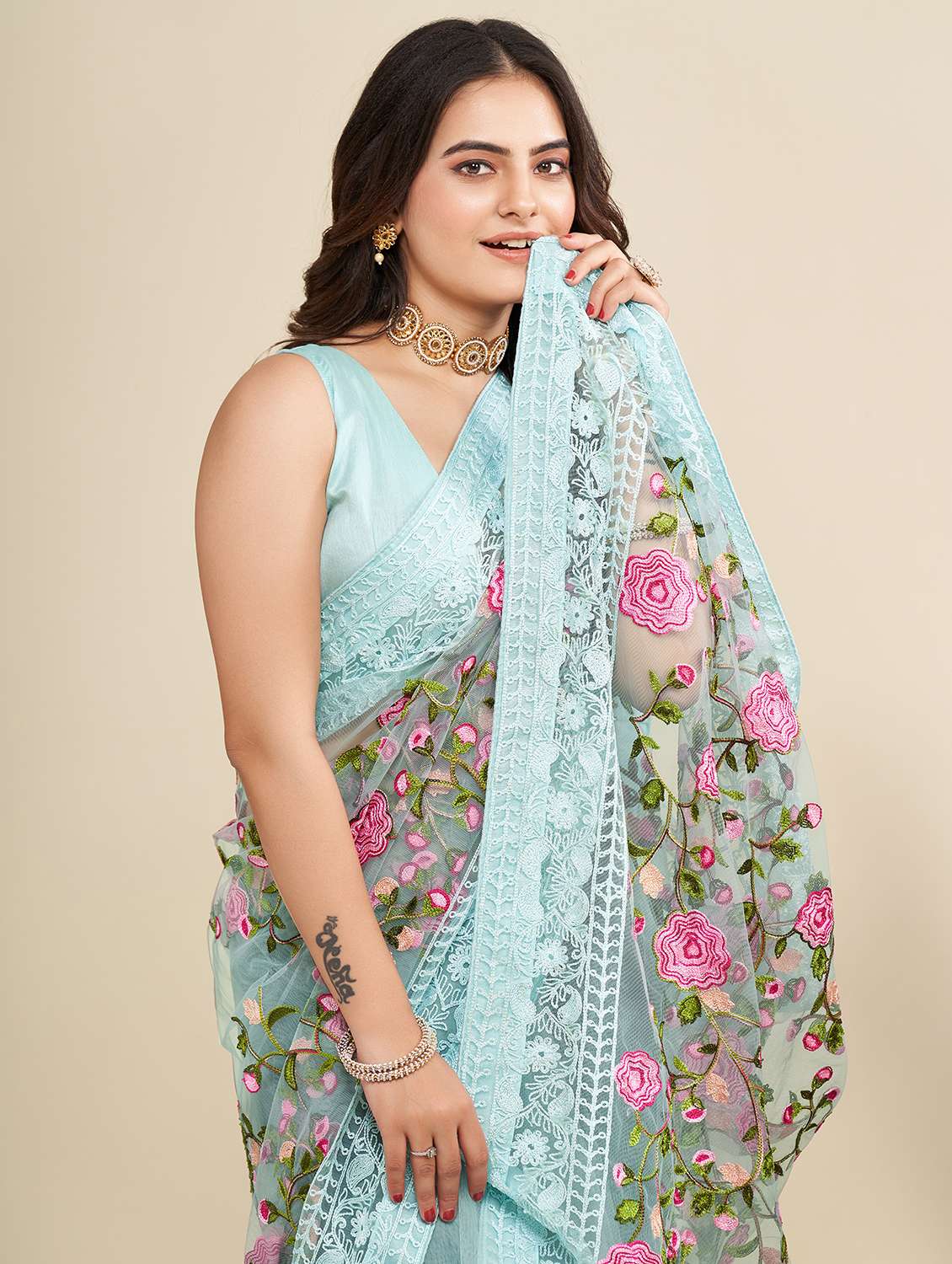 women llight blue embroidered saree with blouse - 21305507 -  Standard Image - 2