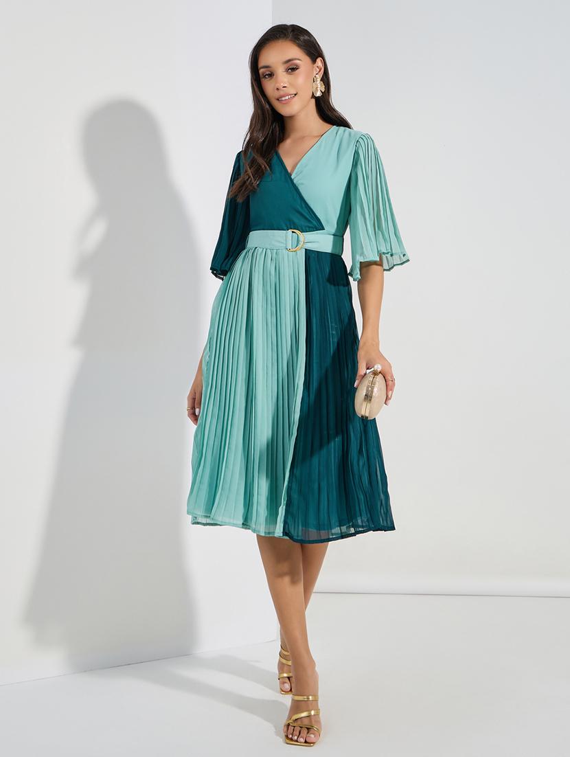 women color blocked bell sleeves belted dress - 21307634 - Zoom Image - 0