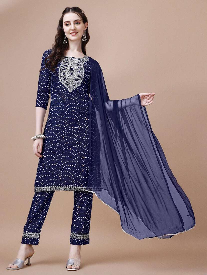 women kurta pant set with dupatta