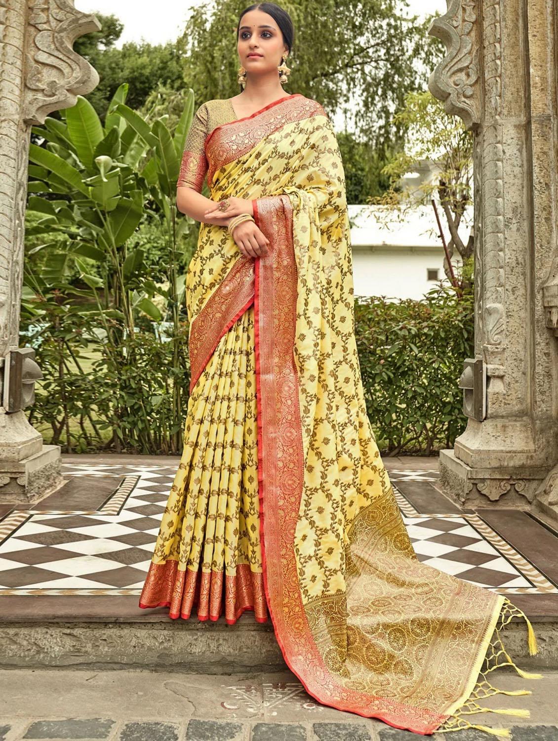 women self design banarasi saree with blouse - 21317354 - Zoom Image - 0