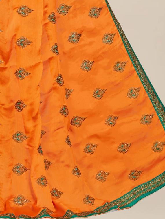 women mustard embroidered saree with blouse - 21317541 - Standard Image - 2