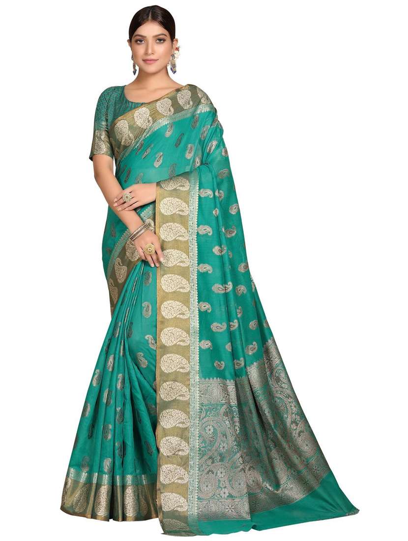women self design handloom saree with blouse