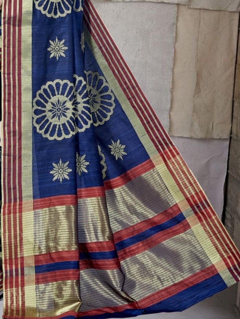 women self design banarasi saree with blouse - 21318686 - Standard Image - 2