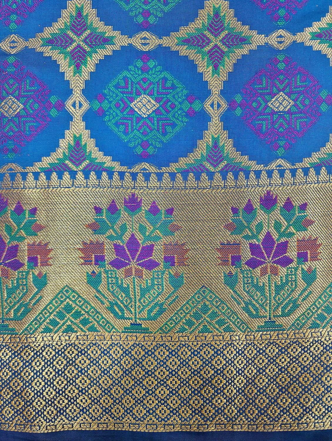 women self design kanjivaram saree with blouse - 21318773 - Standard Image - 2