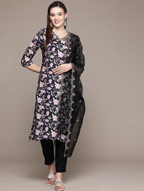 women three quarter sleeve kurta pant with dupatta set - 21320638 -  Standard Image - 0