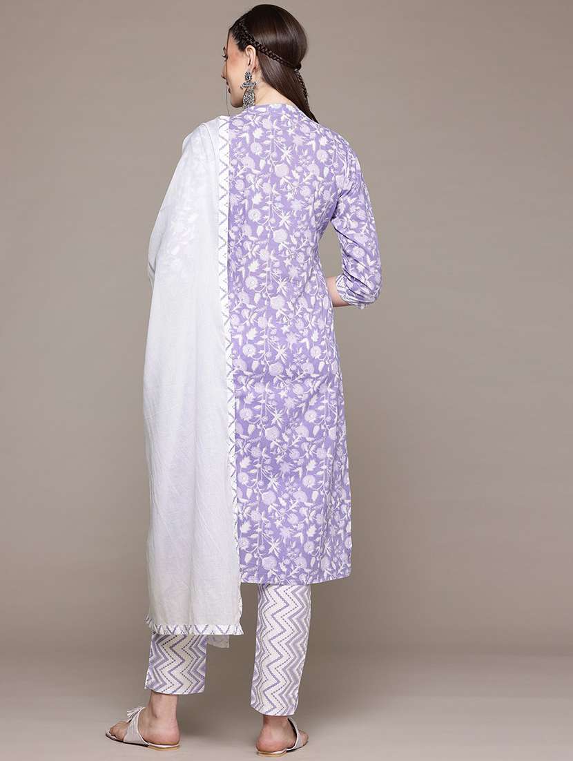women three quarter sleeve kurta pant with dupatta set - 21320647 - Standard Image - 2