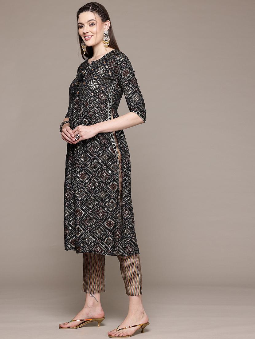 women bandhani printed notch neck kurta pant set - 21320730 - Standard Image - 2