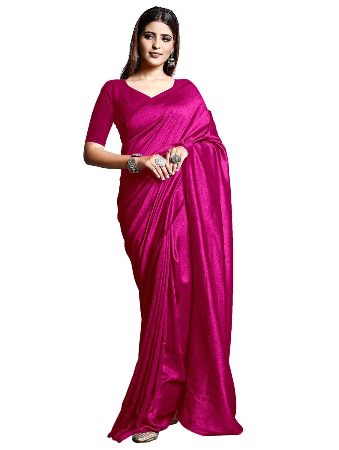 women magenta plain saree with blouse