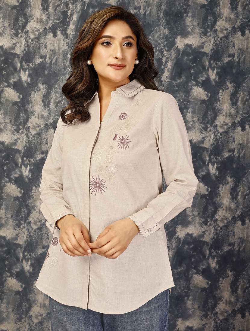komarri classic floral embroidered cotton flex shirt with cuff sleeves - white