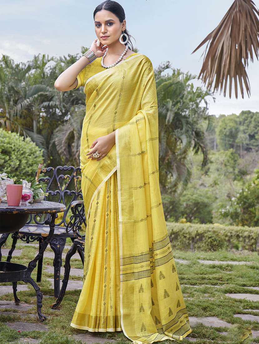 women self design handloom saree with blouse